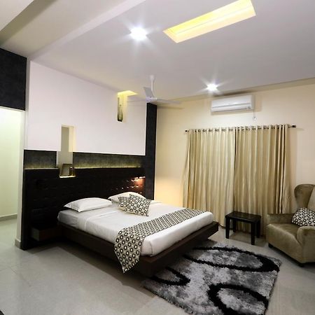 Hotel Serenity La Vista Hyderabad Exterior foto