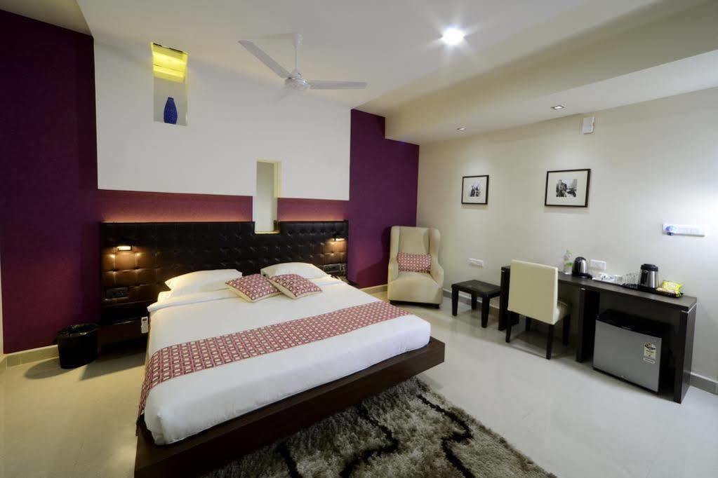 Hotel Serenity La Vista Hyderabad Exterior foto